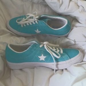 Turquoise w size 10 converse